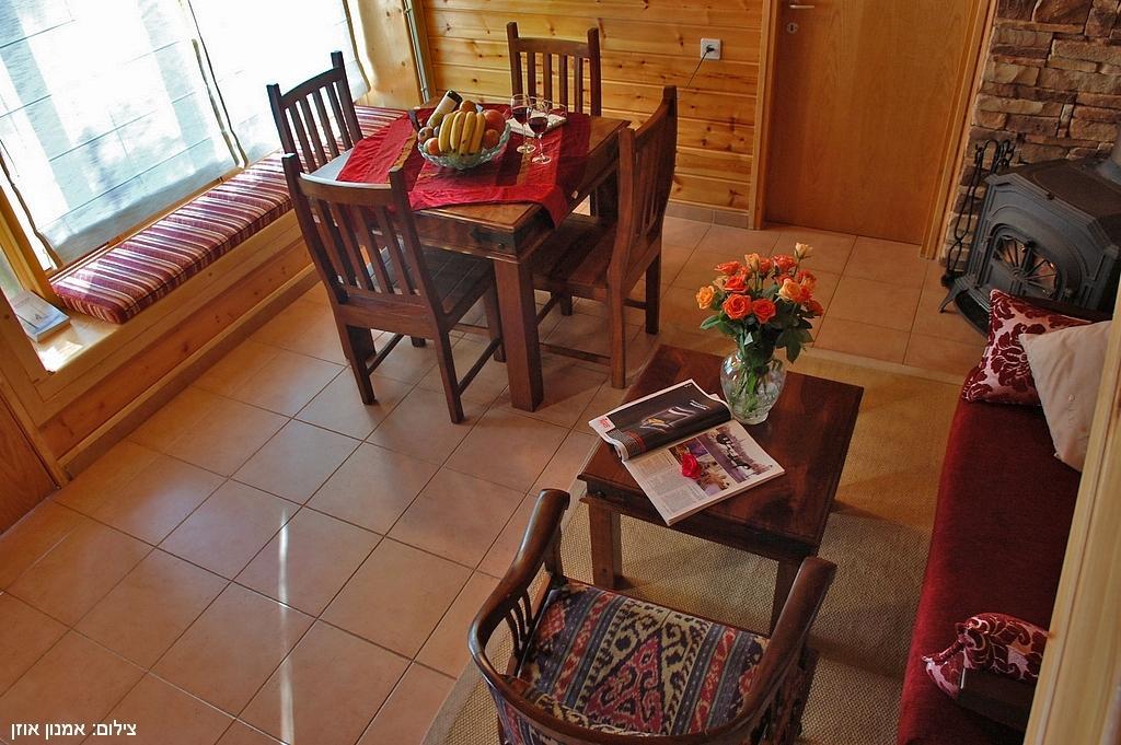Nofesh Ne'Eman Villa Amirim Szoba fotó